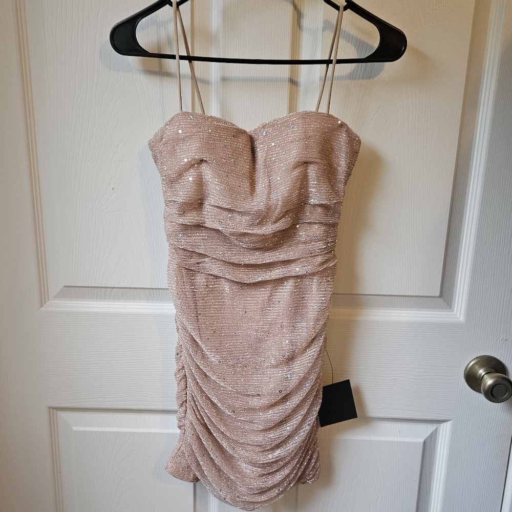 MSRP $59 NWT Lulus Flirty Vibes Bodycon Mini Dress Sz M or L - Picture 4 of 11
